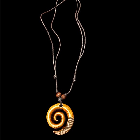 New Zealand necklace Maori pendant Spiral Kor Choker Retro
Bohemian - Picture 5 of 8
